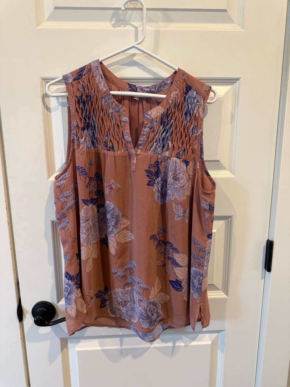 Sleeveless Floral Pintuck Blouse in Dusty Rose